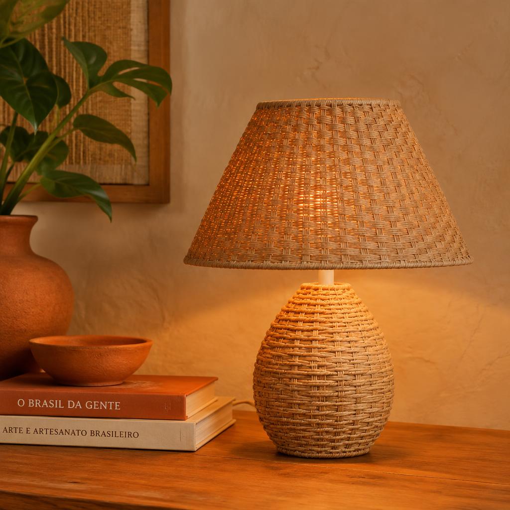 Luminária de palha